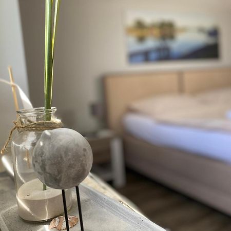Wrohm Zum Alten Faehrhaus - Bed & Breakfast מראה חיצוני תמונה