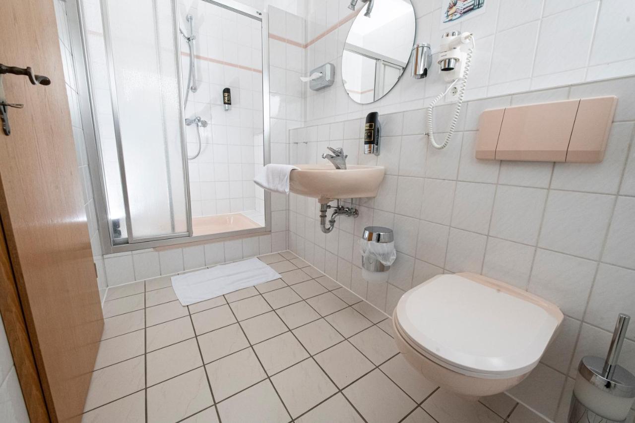 Wrohm Zum Alten Faehrhaus - Bed & Breakfast מראה חיצוני תמונה