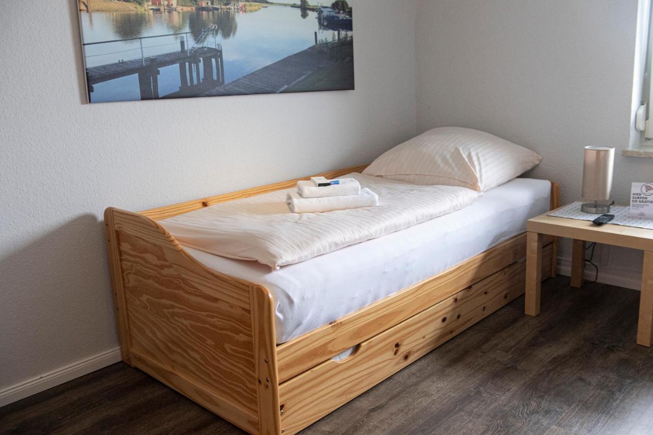 Wrohm Zum Alten Faehrhaus - Bed & Breakfast מראה חיצוני תמונה